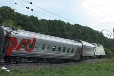 Машинист и его помощник рисковали жизнью ради спасения пассажиров поезда «Москва-Белгород»