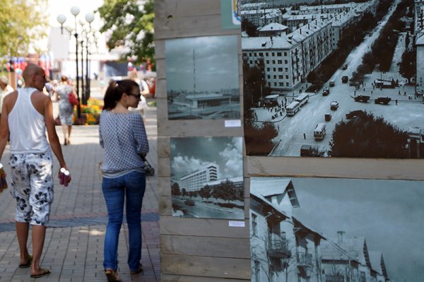 Белгородцы познакомились с историей города на выставке под открытым небом