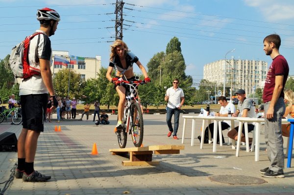В Белгороде устроили велодевичик