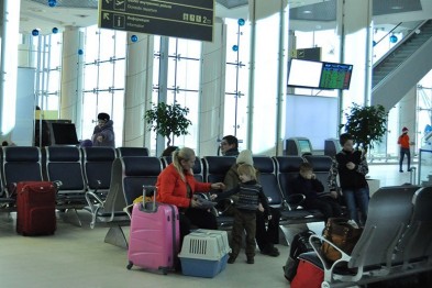 Авиакомпанию оштрафовали на 100 тысяч рублей за задержку рейса «Белгород-Москва» на 14 часов
