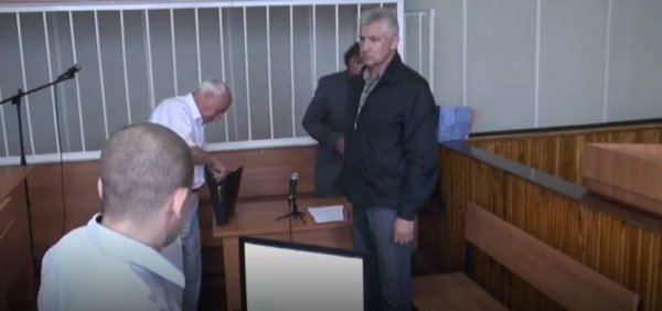 Бегущая неделя. Бродский в позе волейбольного тренера, взятки «Фольксвагенами» и полное затмение в Белгороде
