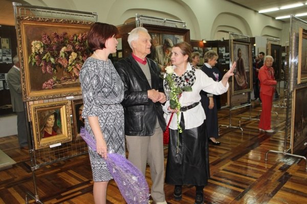 Белгородцев приглашают на персональную выставку Евгения Савотченко