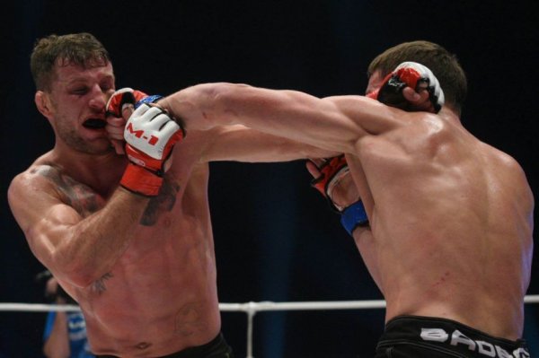 Белгородский боец Виктор Немков вернул себе чемпионский пояс M-1 Challenge в полутяжёлом весе