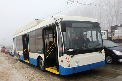 На улицы Белгорода вышел первый инновационный троллейбус