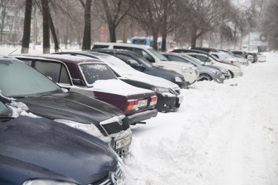 В Белгороде эвакуируют мешающие снегоуборочной технике автомобили