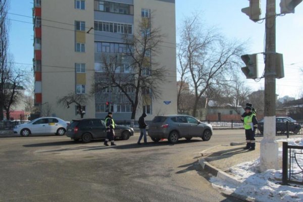 В Белгородском районе под колесами грузовика погиб пешеход