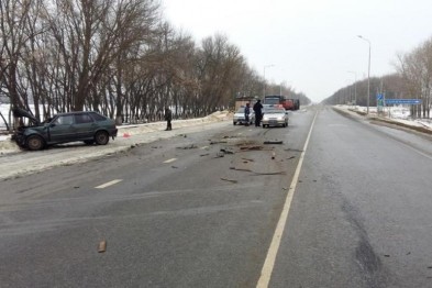 В Шебекинском районе столкнулись легковушка и «КамАЗ»