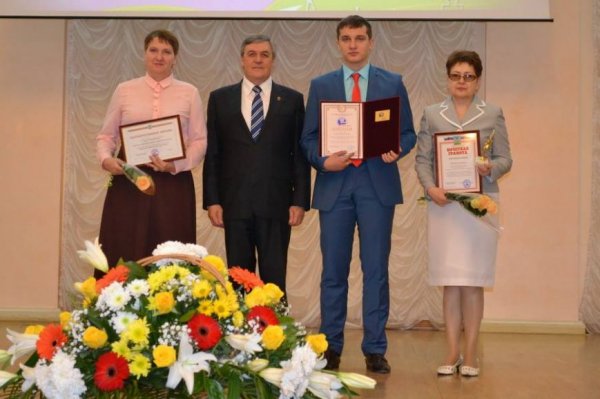 В Белгороде наградили 65 талантливых школьников и студентов