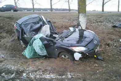 В Белгородской области погиб водитель перевернувшейся иномарки