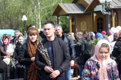 Православные белгородцы отпраздновали Вербное воскресенье