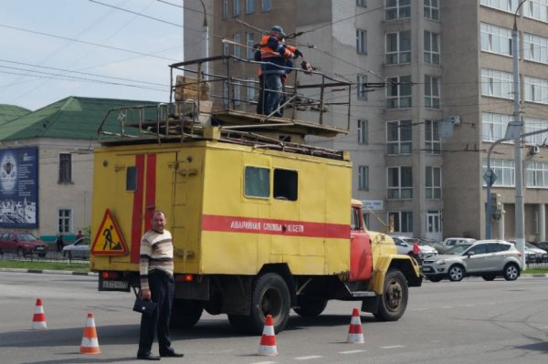 В Белгороде на Богданке порвались троллейбусные линии: фото