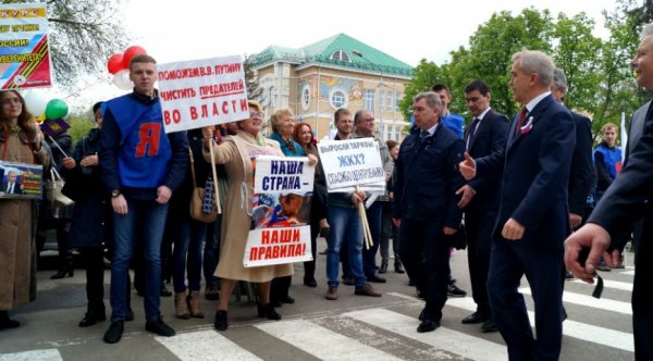 Бегущая неделя. Доходы депутатов, расширение платных парковок и Пасха на Первомай в Белгороде
