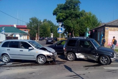 В Белгородской области автоледи устроила тройное ДТП