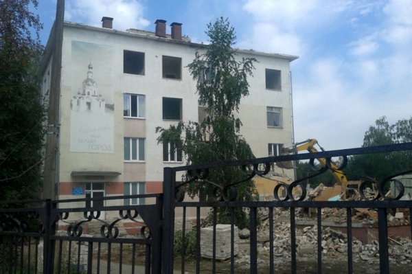В Белгороде сносят здание роддома на Некрасова