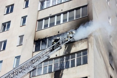В Белгороде из-за пожара в многоэтажке эвакуировали 20 человек