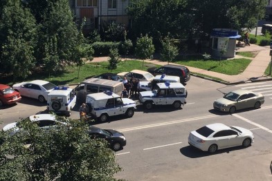 В Белгороде полицейские с погоней задержали водителя микроавтобуса