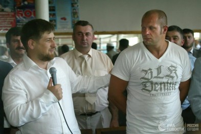 «Это бесполое ничтожество и настоящий шайтан». Кадыров призвал наказать напавшего на дочь Емельяненко