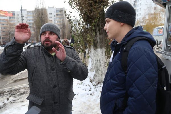 «Из-за Лежнева только хуже стало». Что говорили студенты Технолога на акции в поддержку блогера