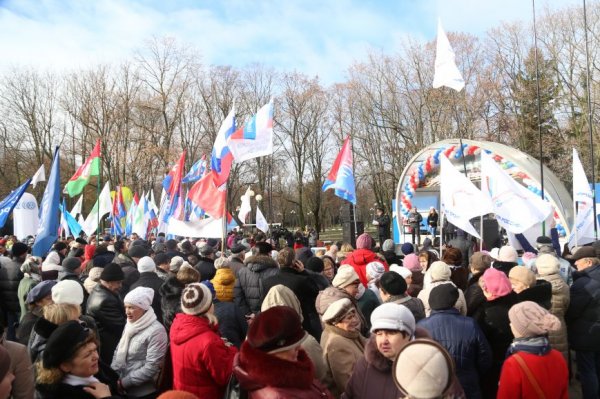 «Не будь амёбкой». Как отметили День народного единства в Белгороде