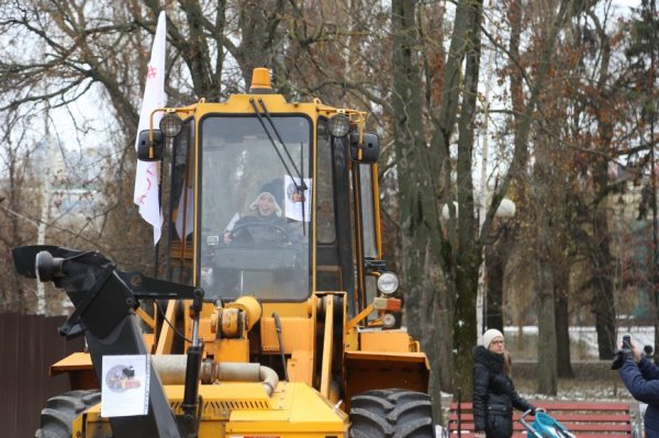В Белгороде прошёл парад коммунальной техники. Фоторепортаж
