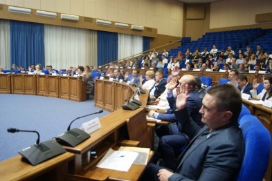 «Мы становимся придатком администрации». Как белгородские депутаты спорили о формализме в своей работе