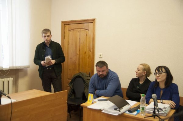 «Опасный иск с охлаждающим эффектом». В процессе Технолога против блогера и студентов прошли прения сторон