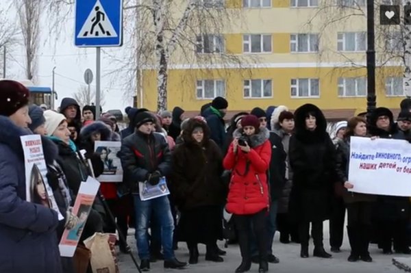 Родители пропавших девушек обратились к Бастрыкину и Колокольцеву