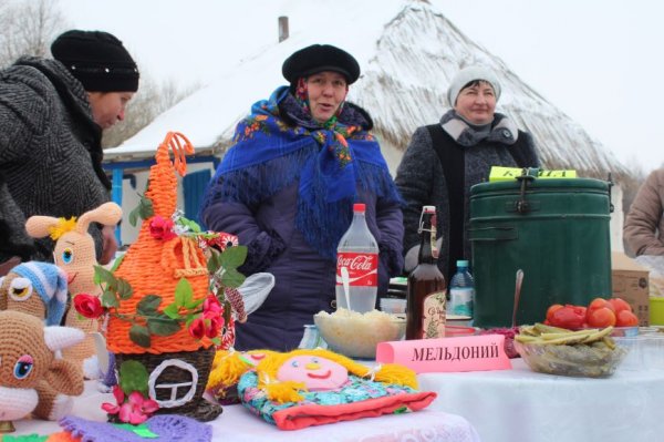«В Сирии война кончится, с Украиной непонятки». Деды Морозы на «Маланье» предсказали будущее в Новом году