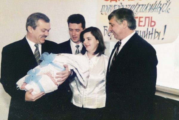 На руках у губернатора. История полуторамиллионного жителя Белгородской области Олега Цапкова