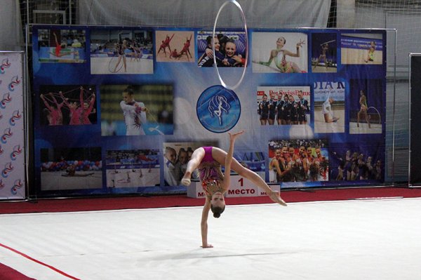 Олимпийские чемпионы открыли в Белгороде турнир по художественной гимнастике