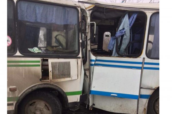 В пригороде Белгорода столкнулись два автобуса