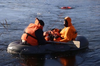 Спасатели предупредили белгородцев об опасности выхода на лёд
