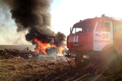В Прохоровском районе сгорел трактор