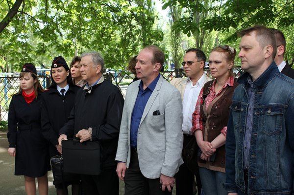 В Белгороде открыли мемориальную доску журналисту Константину Битюгину